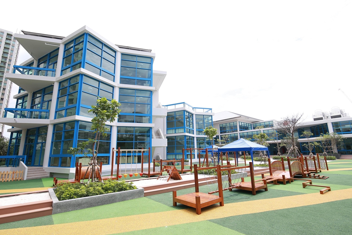 SHREWSBURY INTERNATIONAL 学校